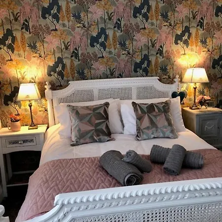 Holiday home Emily House