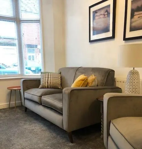 Semesterbostad Emily House