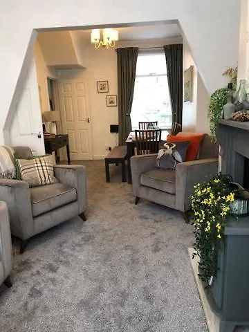 Emily House Semesterbostad *