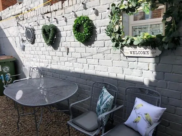 Emily House Semesterbostad